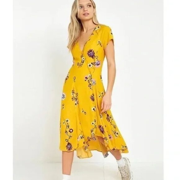 FREE PEOPLE Lost In You Dress in Golden Yellow Floral Size Medium High Low New - Picture 1 of 7